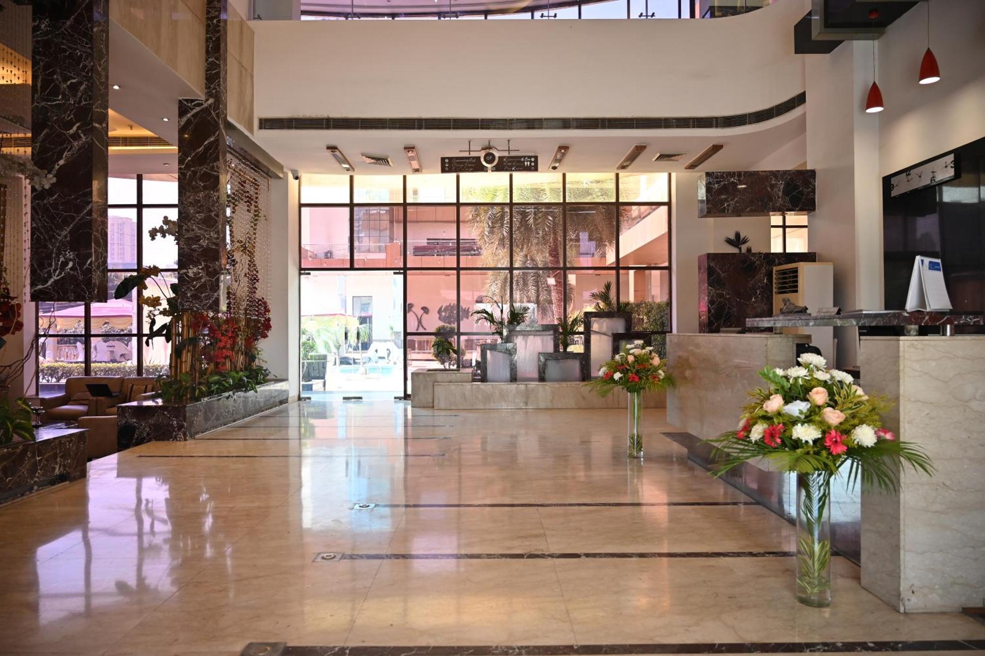 Club Florence Gurgaon Exterior foto